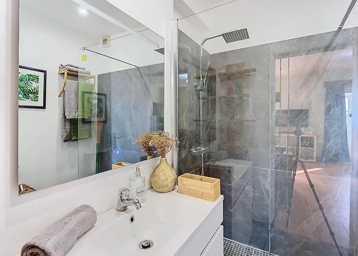 - Silvestre House דירה