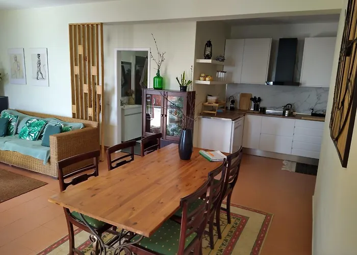 - Silvestre House דירה